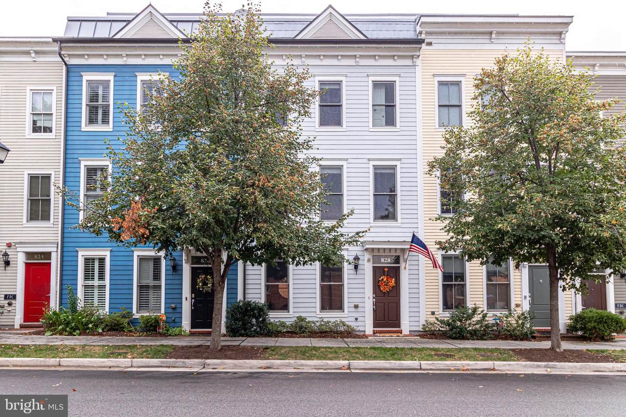 828 Montgomery Street - Photo 1