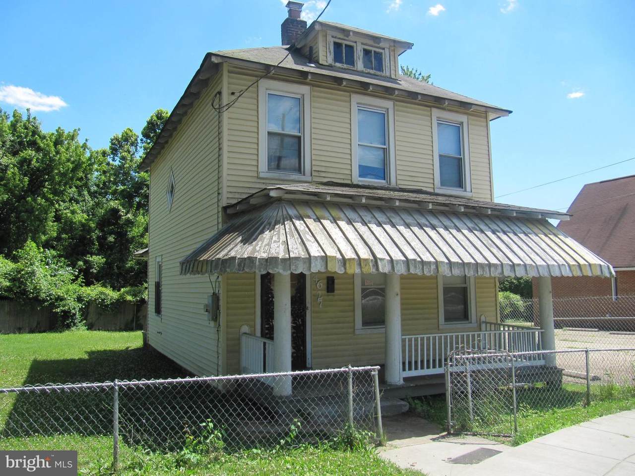 4627 Gault Place - Photo 1