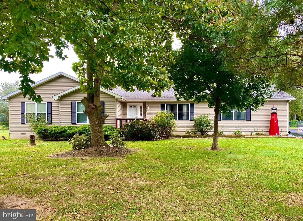 23 Beacon Drive - Photo 1
