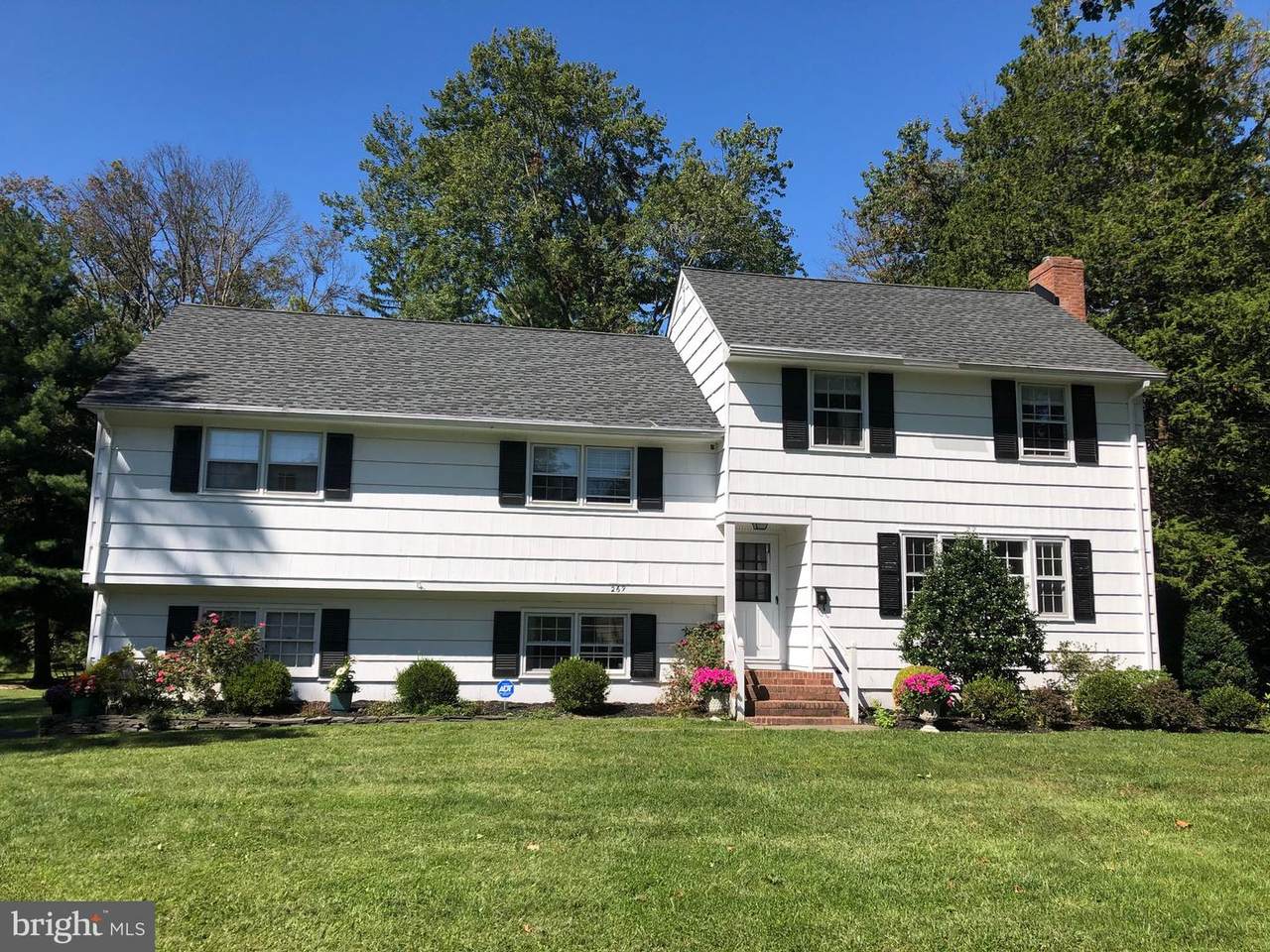 269 Shadybrook Lane - Photo 1