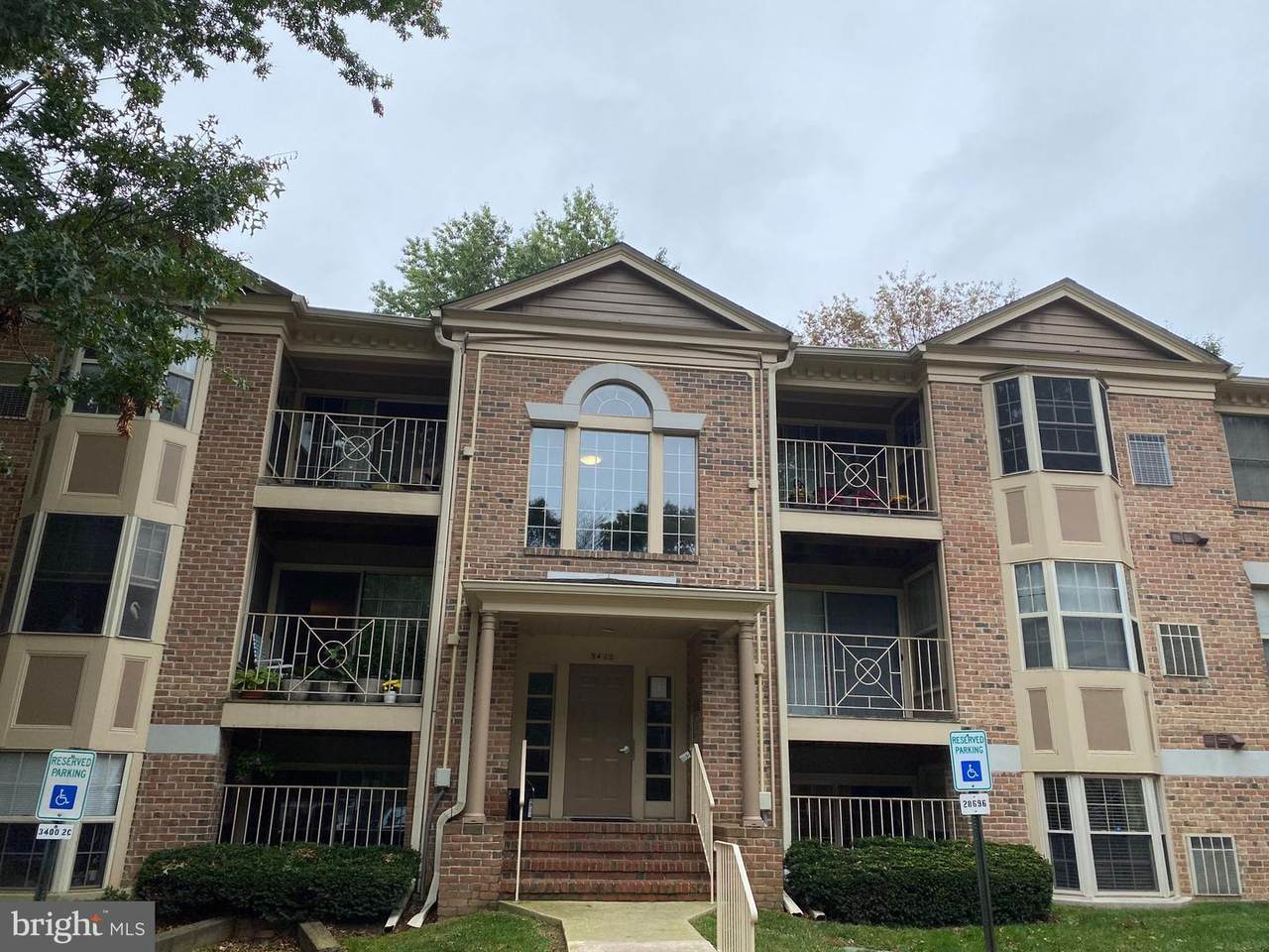 3402 Tulleys Pointe Court - Photo 1