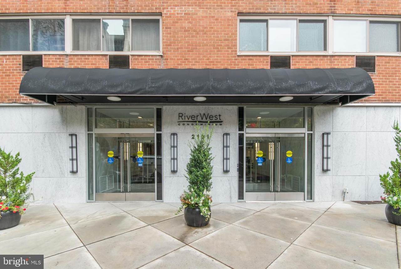 2101 Chestnut Street - Photo 1