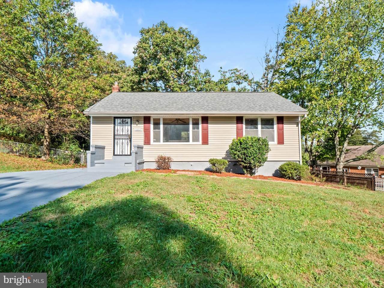 5602 Jeffrey Avenue - Photo 1