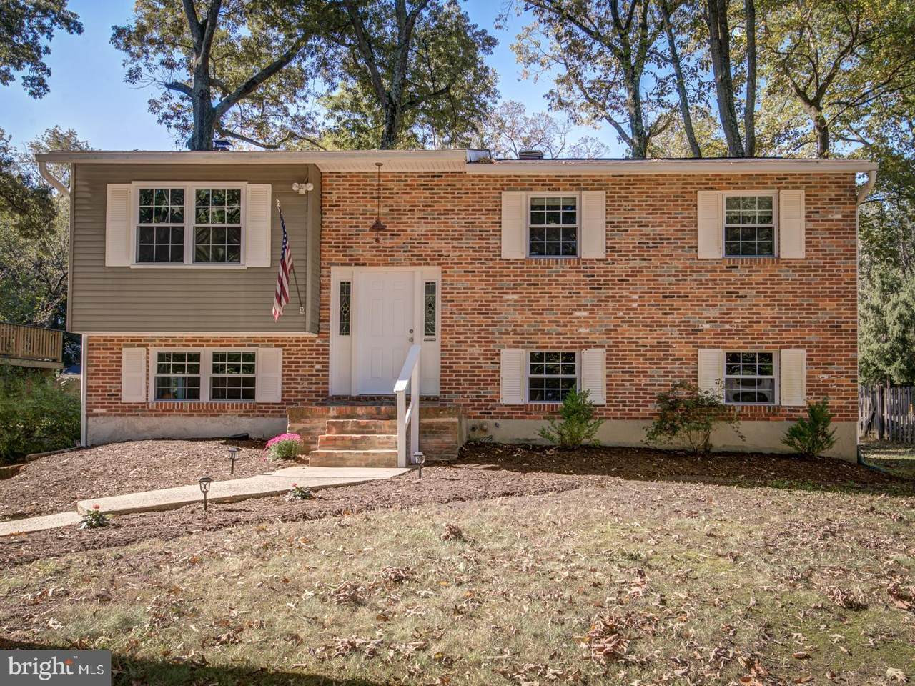 1133 Chinaberry - Photo 1