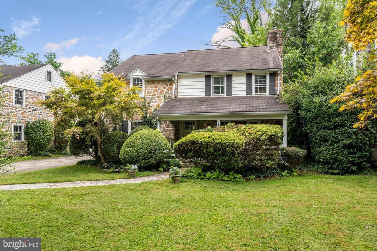 542 Montgomery Avenue - Photo 1
