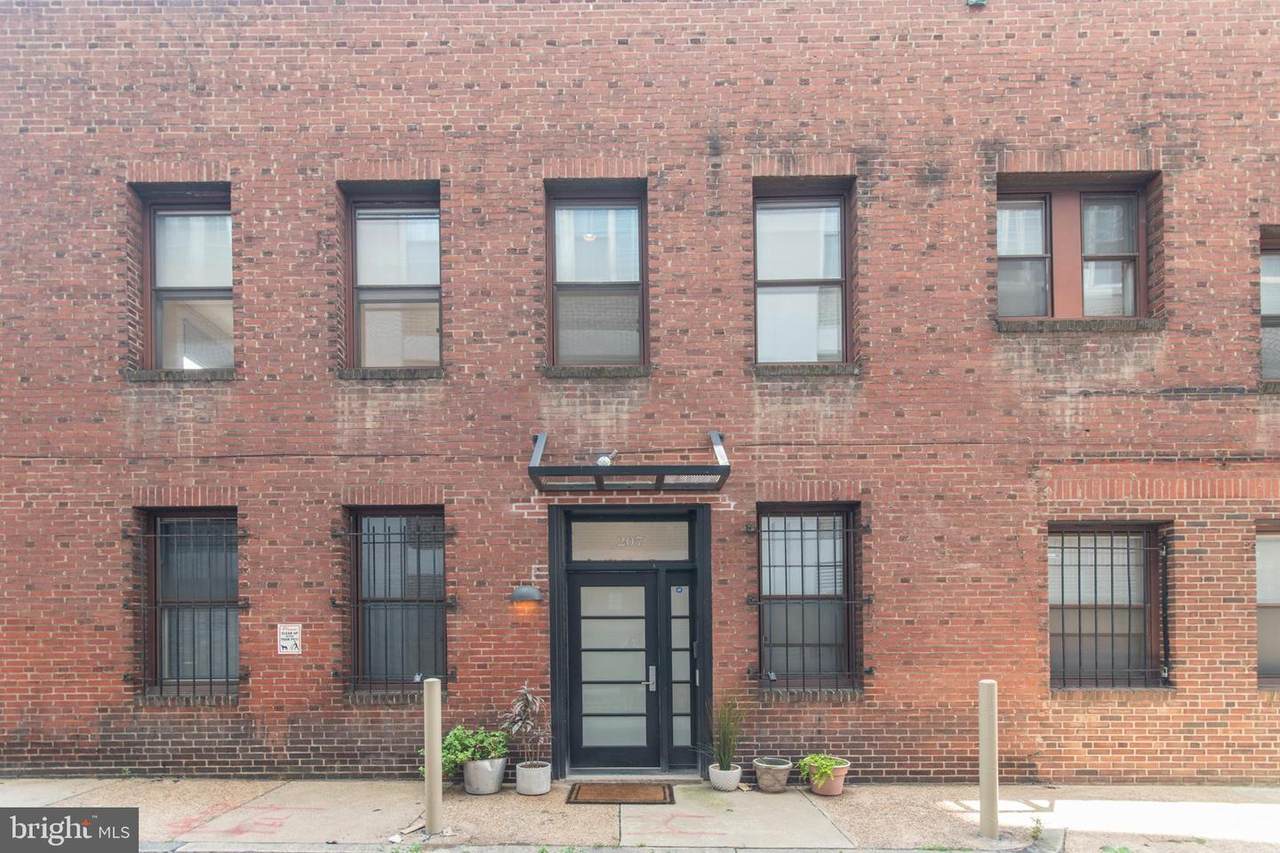 207 24TH Street - Photo 1