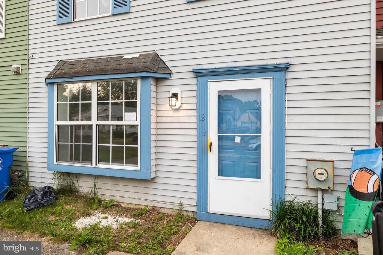 18 4TH Street - Photo 1
