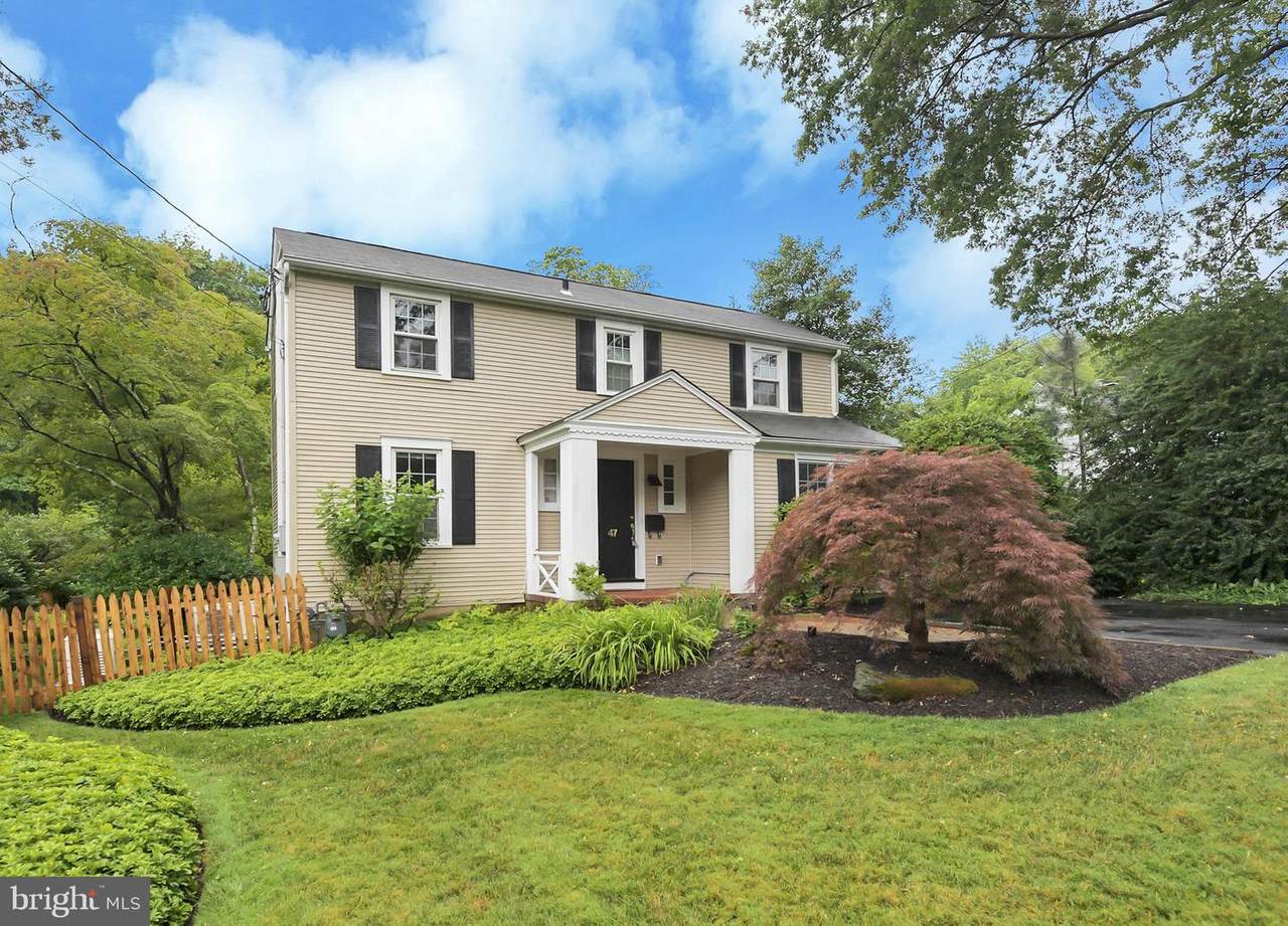 47 Green Avenue - Photo 1