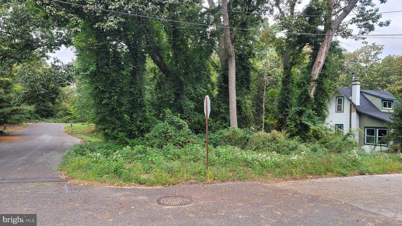 1412 Oak - Photo 1