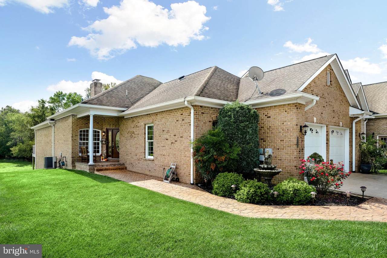 104 Courtyard Ter - Photo 1