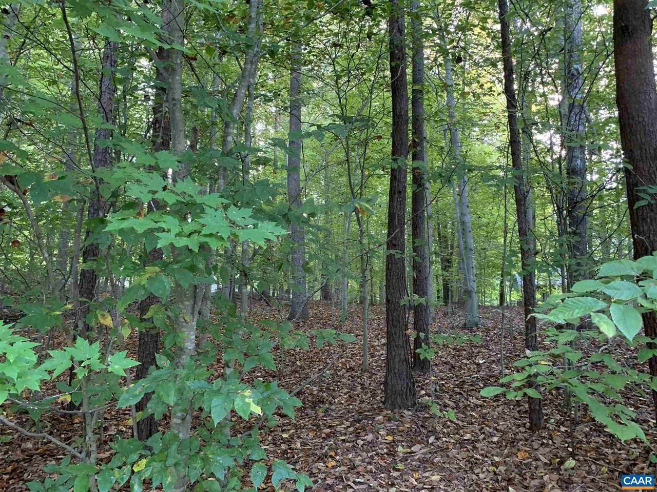 12 Holly Cir - Photo 1