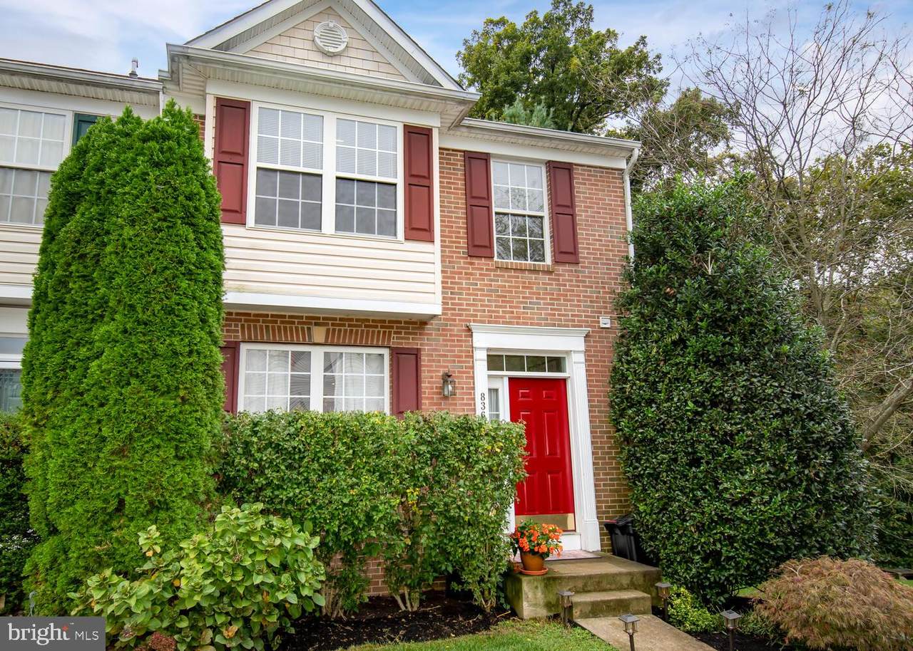 836 Stonehurst Court - Photo 1