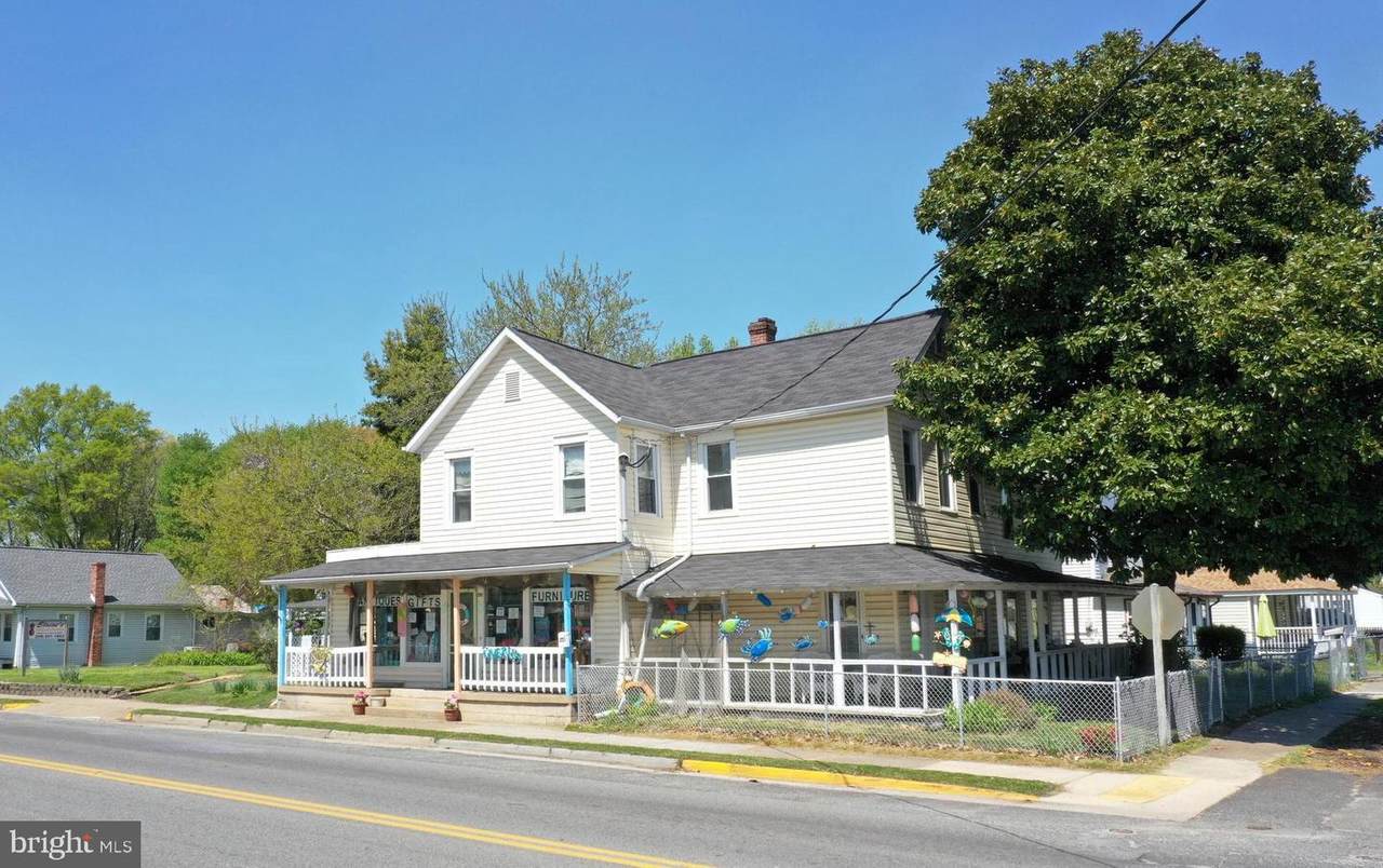 201 Colonial Avenue - Photo 1