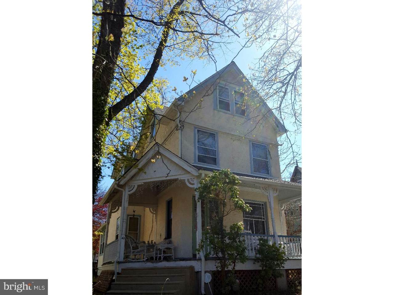 42 Stratford Avenue - Photo 1