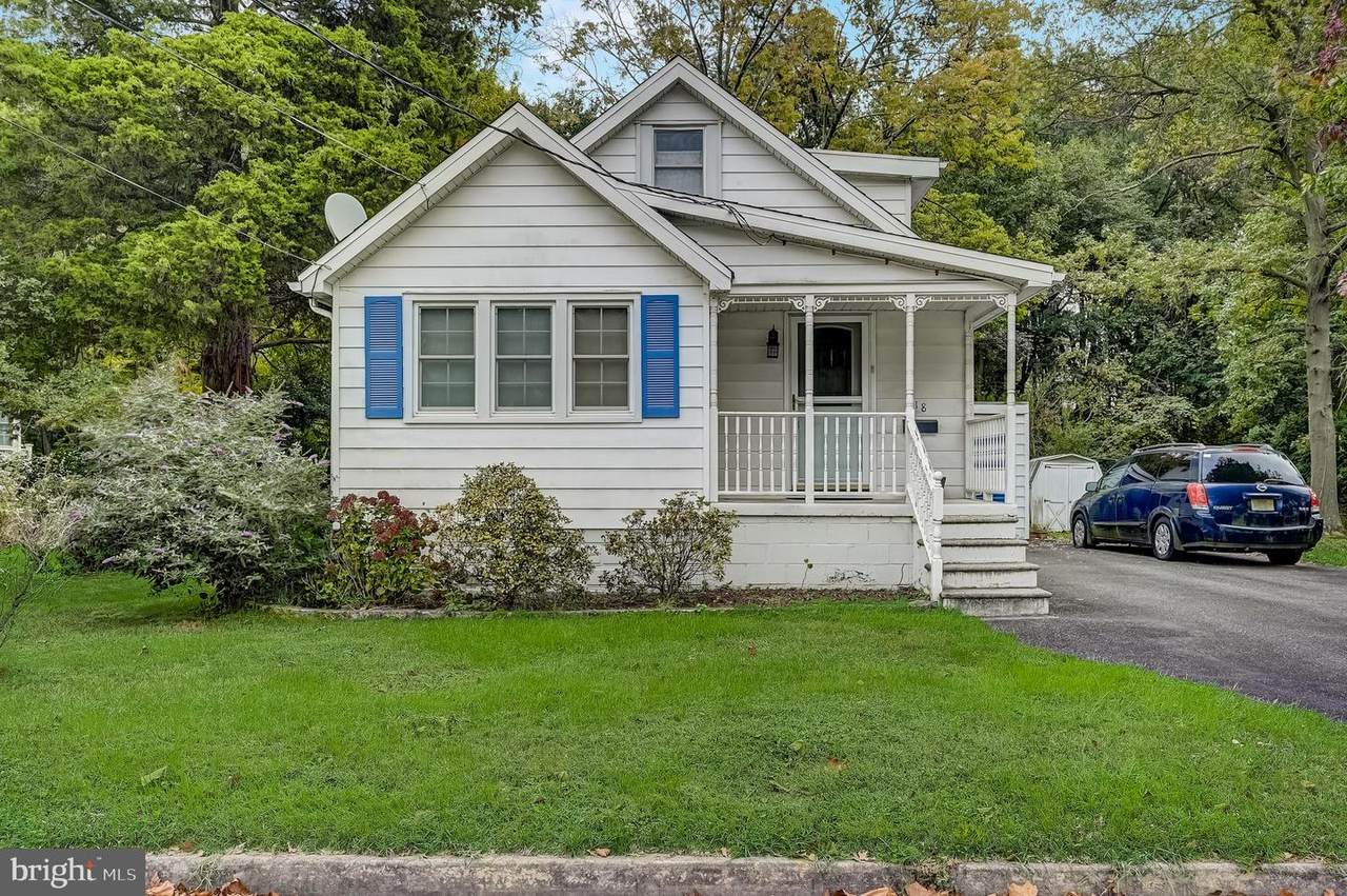 18 Fenwick Avenue - Photo 1
