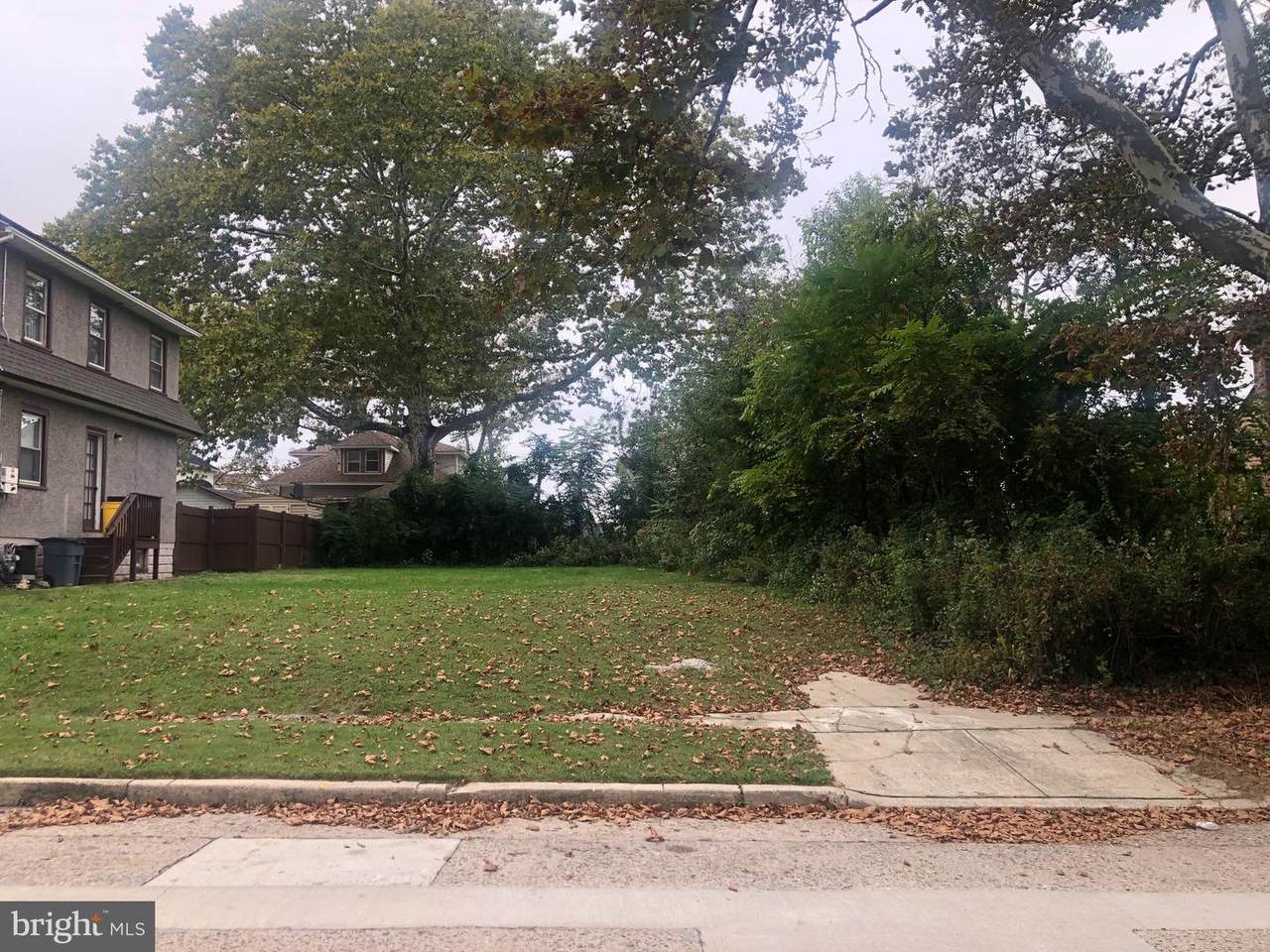 447 River Drive - Photo 1