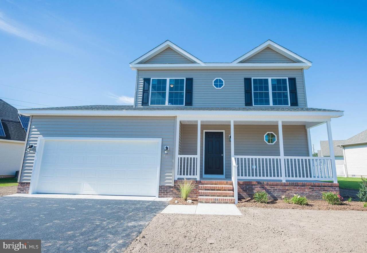 911 Acorn Circle - Photo 1