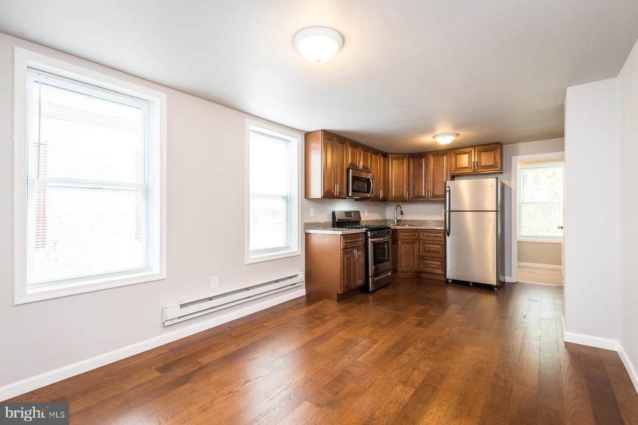 2528 5TH Street - Photo 1