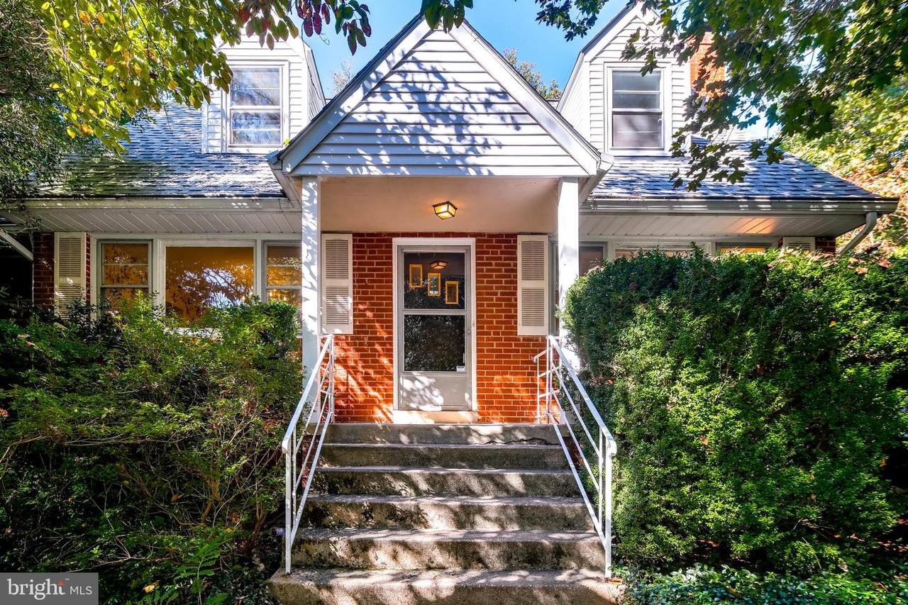 6509 Carlinda Avenue - Photo 1