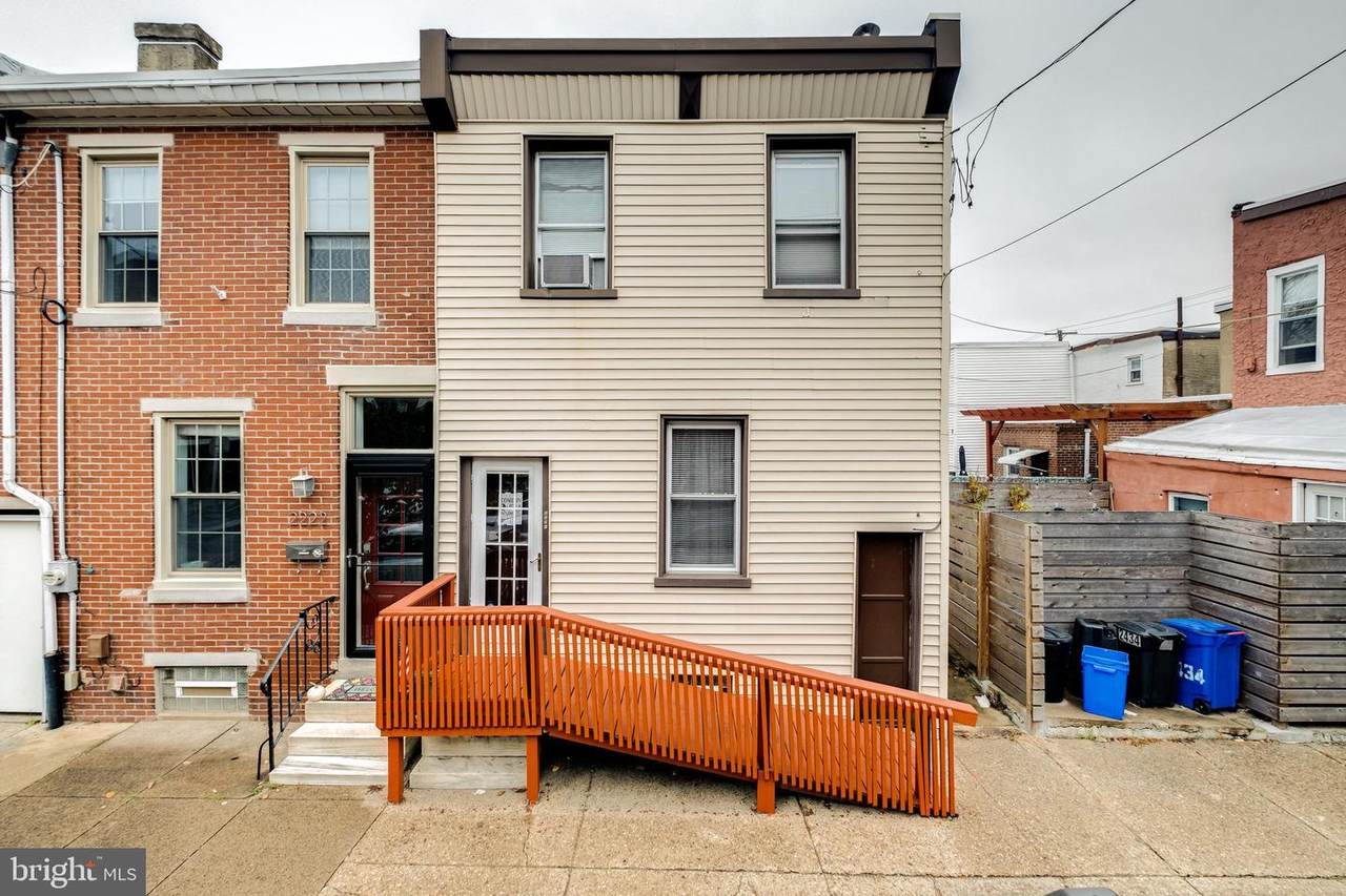 2224 Gaul Street - Photo 1