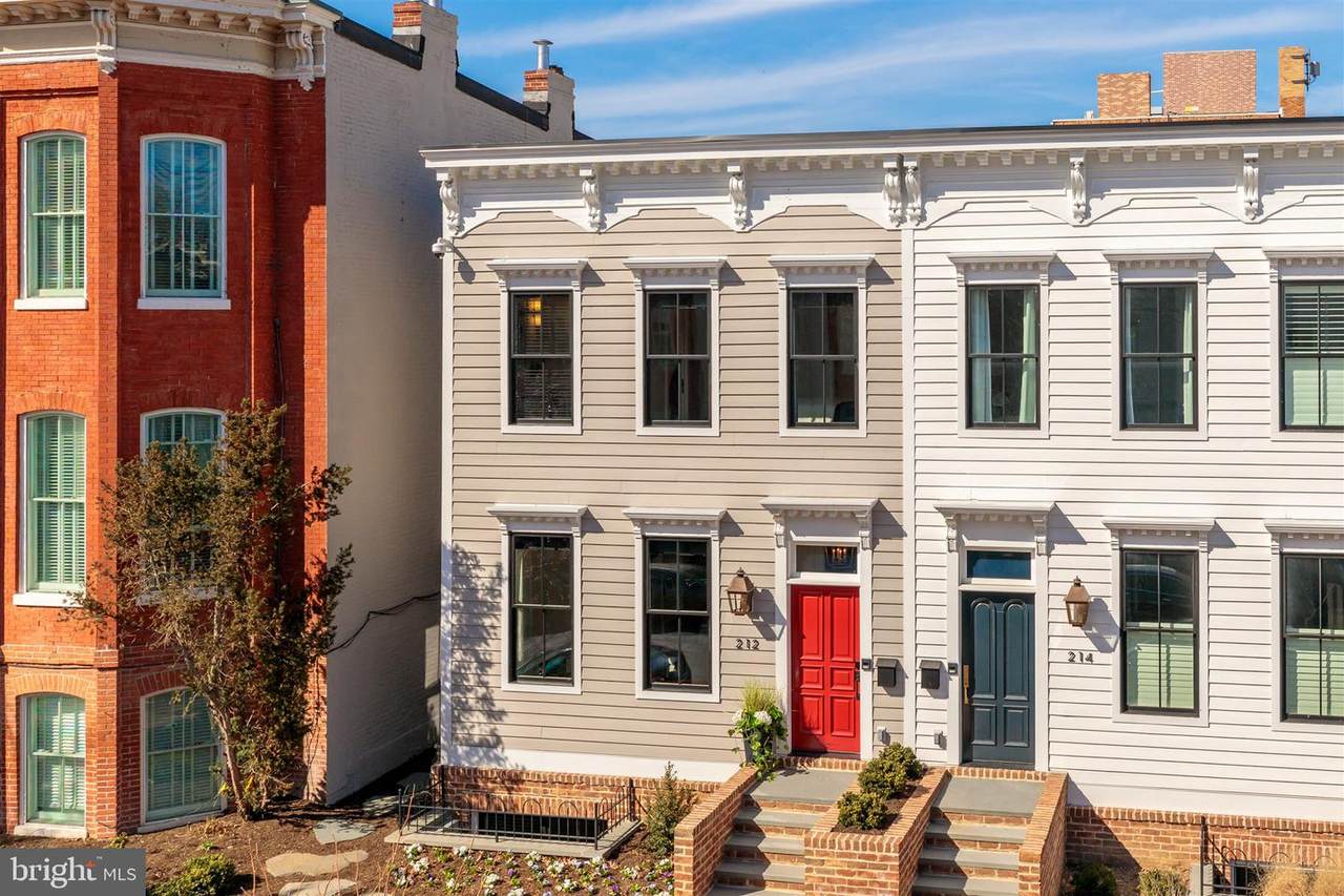 212 A Street - Photo 1