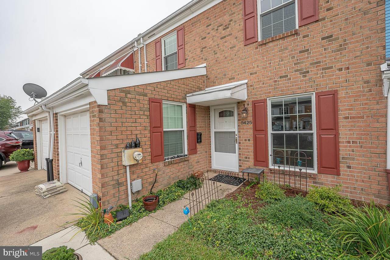 8425 Lyons Place - Photo 1