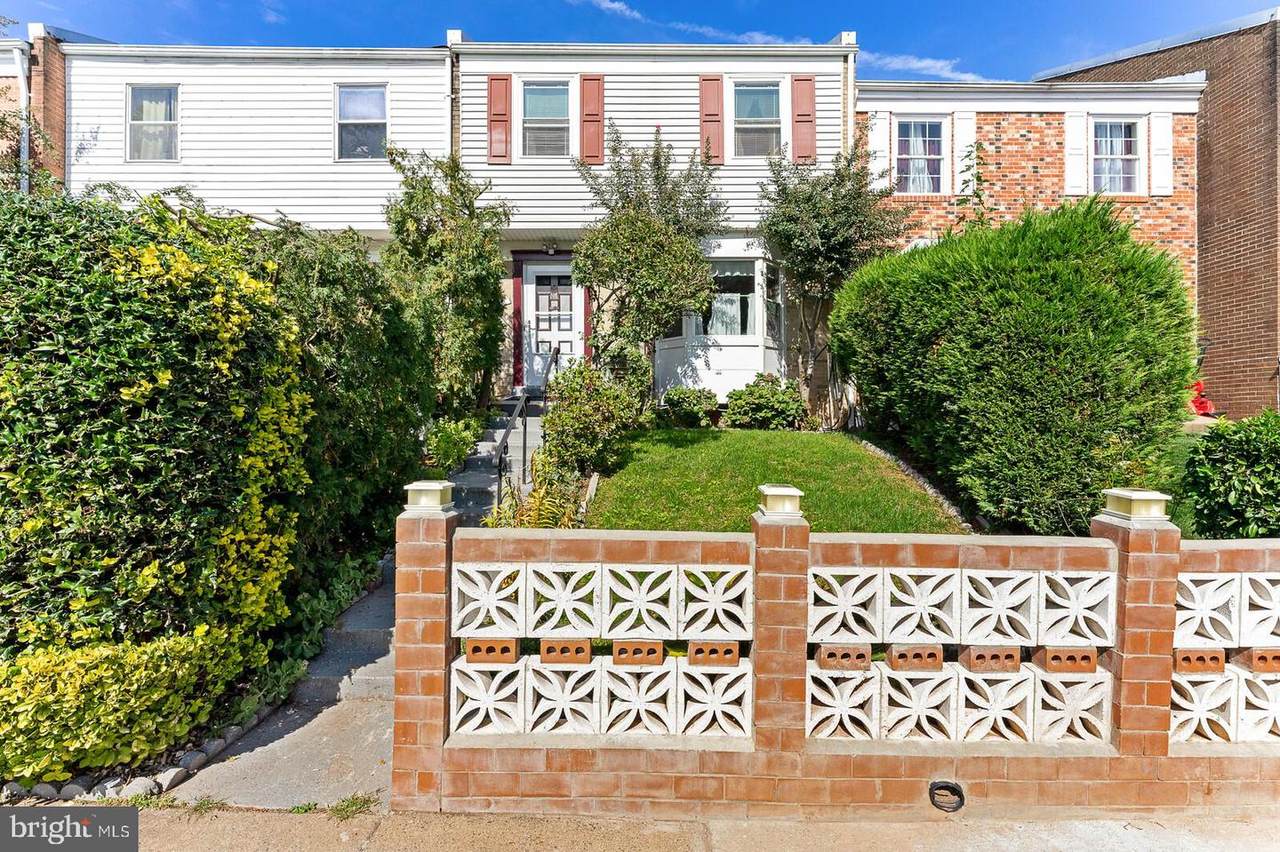 7833 West Point Ct - Photo 1