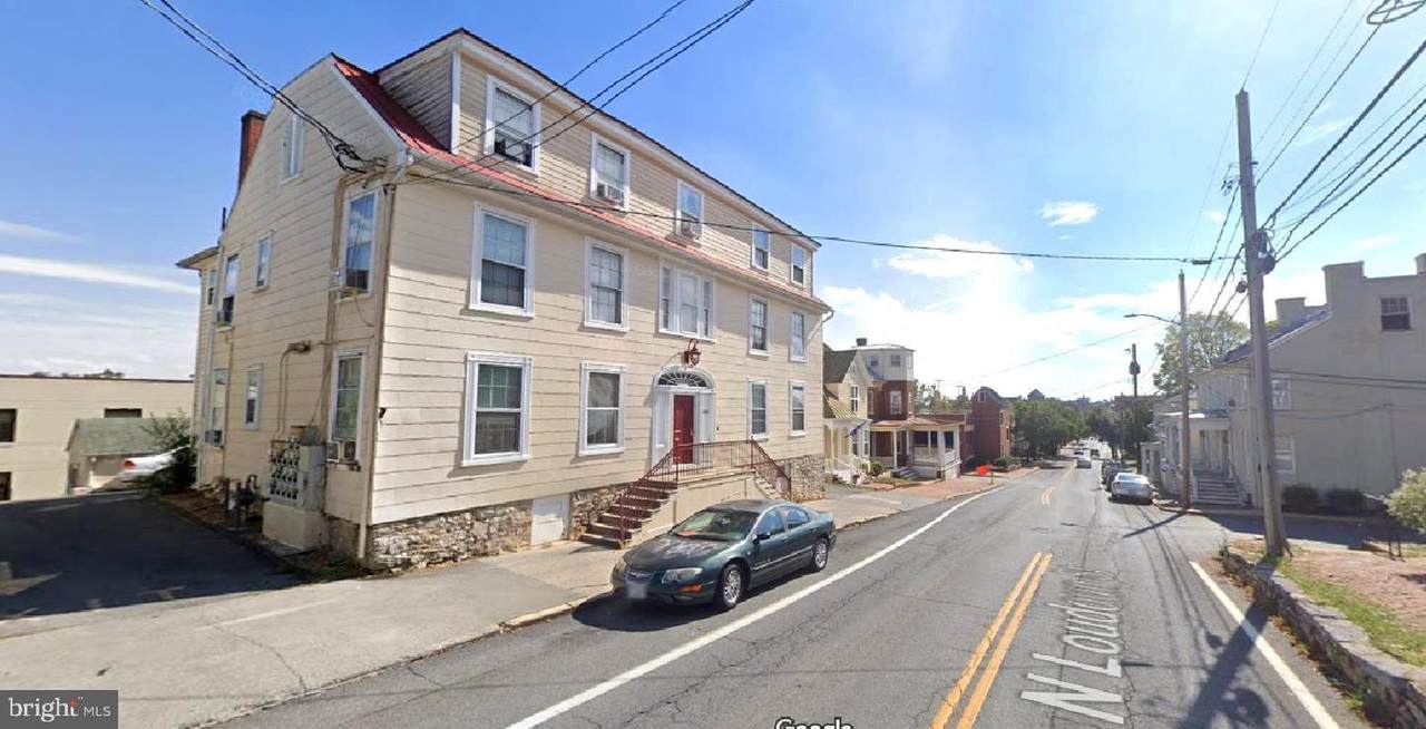 406 Loudoun Street - Photo 1