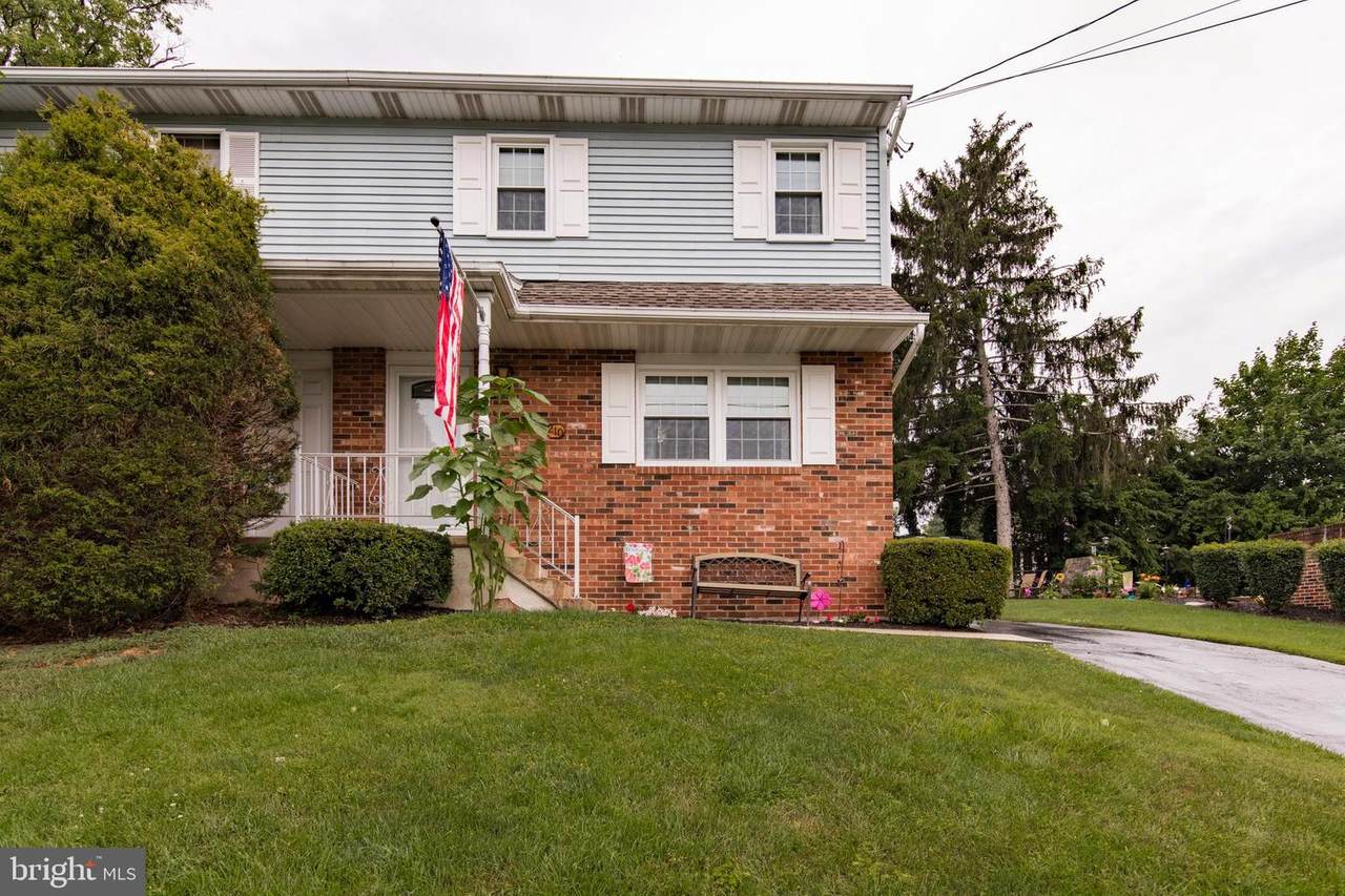 210 5TH Avenue - Photo 1