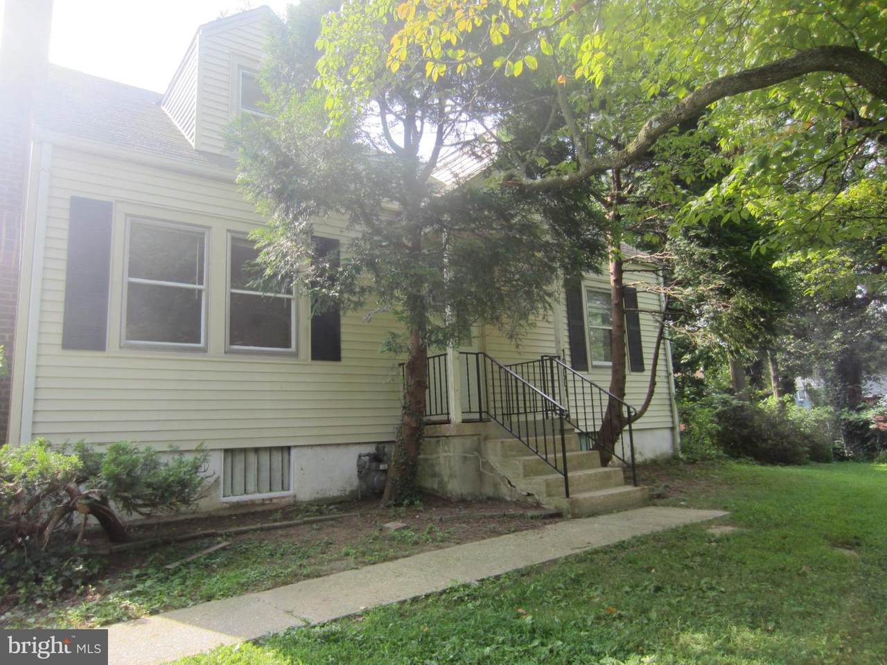10001 Brunett Avenue - Photo 1