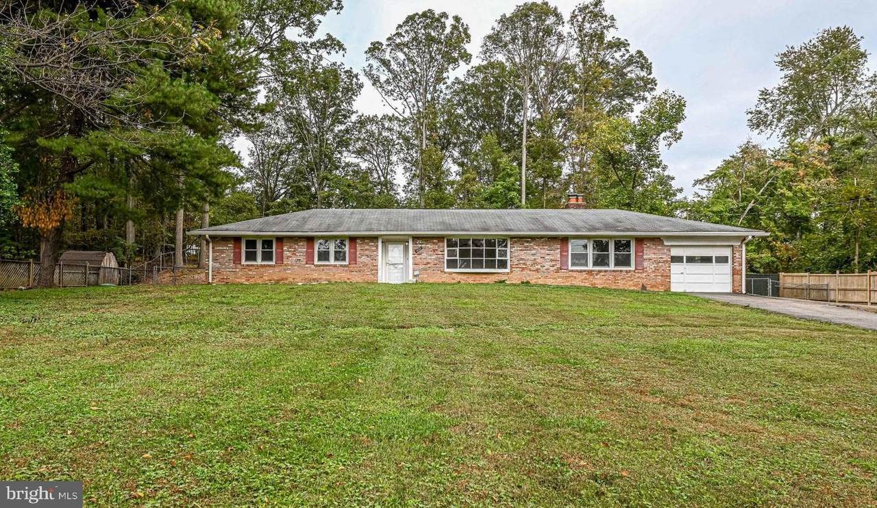 8032 Idylwood Road - Photo 1
