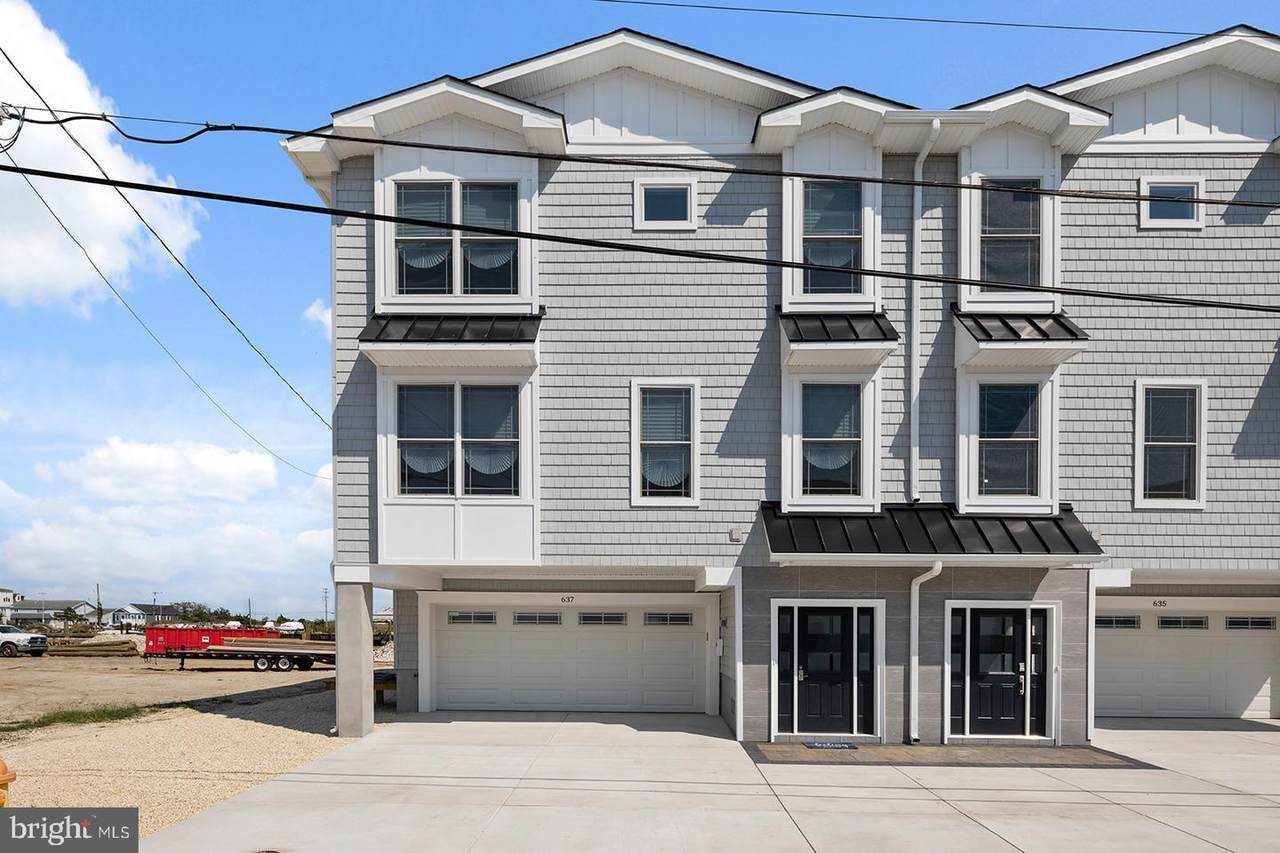 637 Burk Avenue - Photo 1
