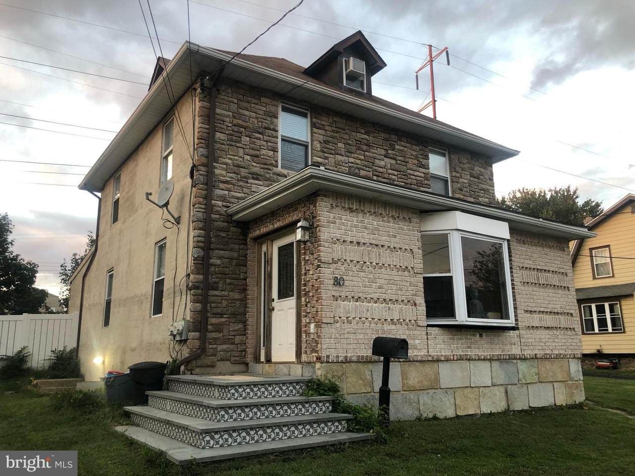 80 Ridgeway Avenue - Photo 1