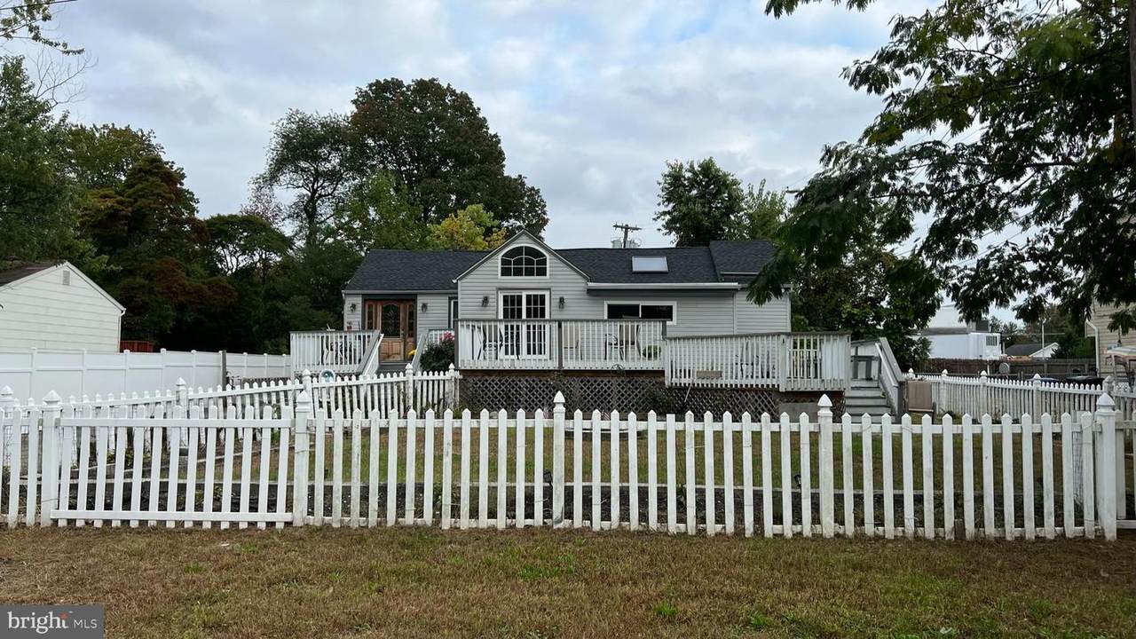 503 Oak Avenue - Photo 1