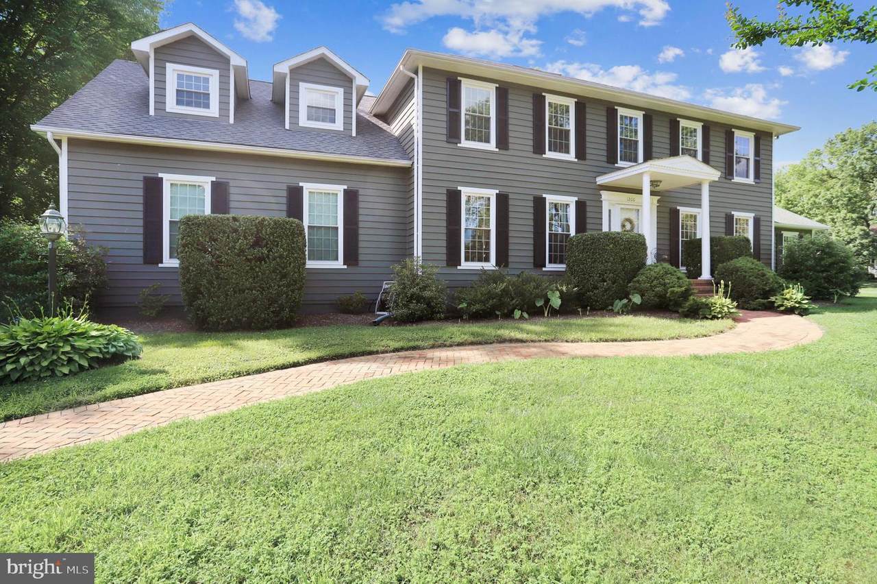 1200 Iroquois Drive - Photo 1