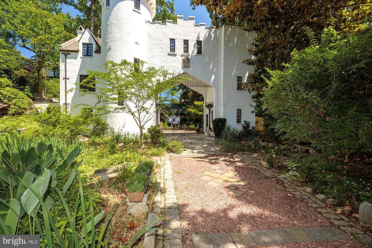3207 Woodbine Street - Photo 1