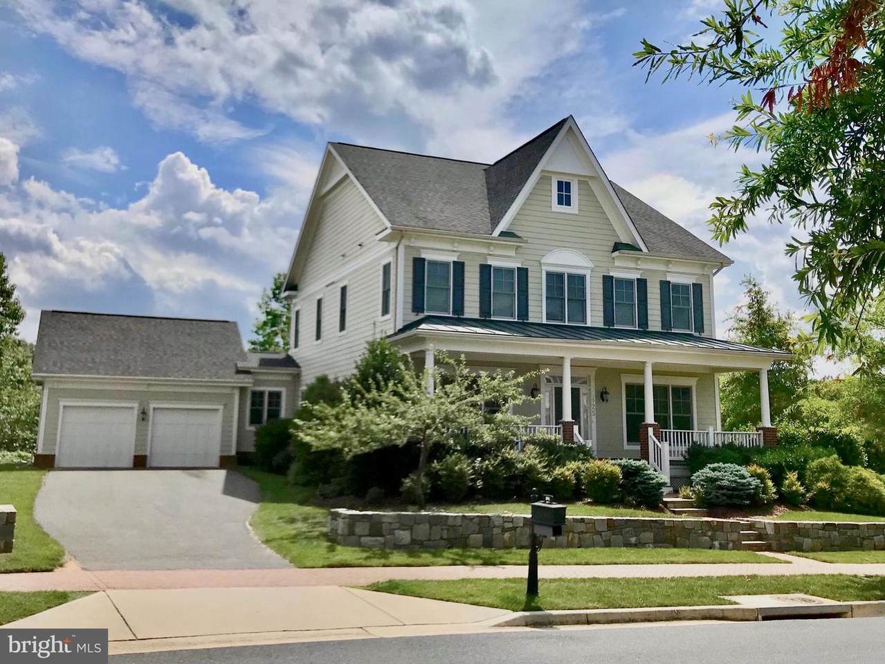 125 Bullard - Photo 1