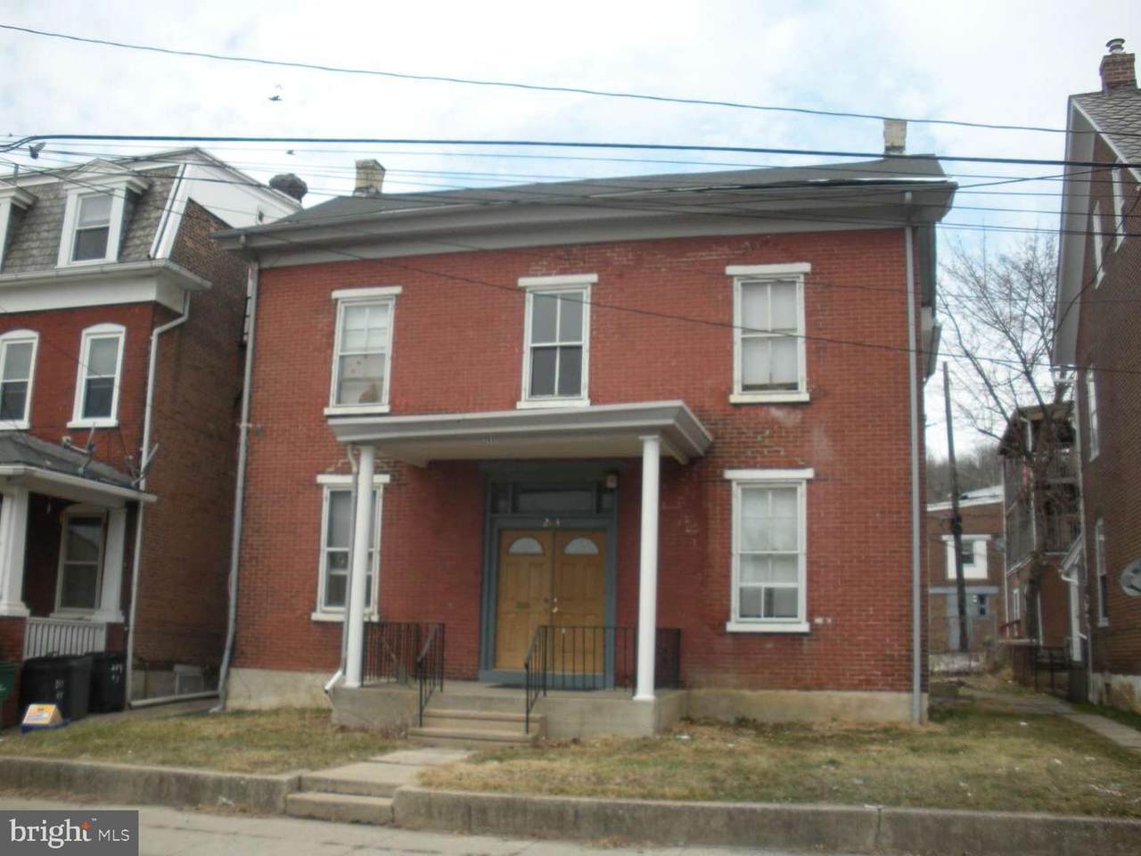 263 Chestnut Street - Photo 1