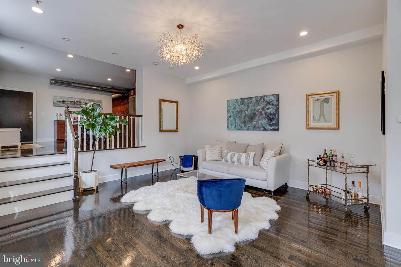 733 12TH Street - Photo 1