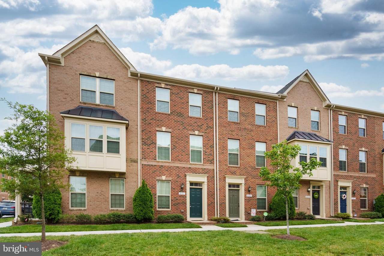 868 Macon Street - Photo 1