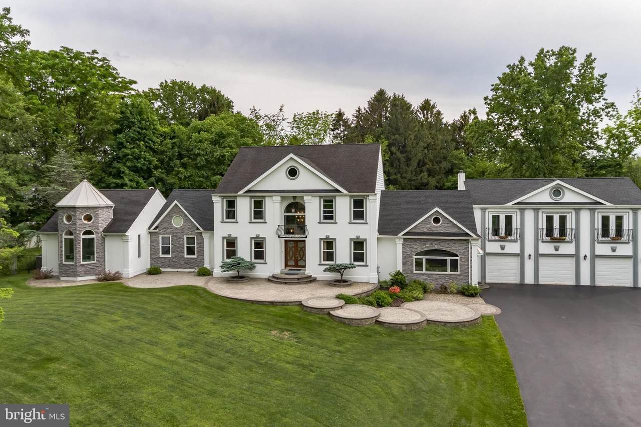 958 Pebble Hill Road - Photo 1