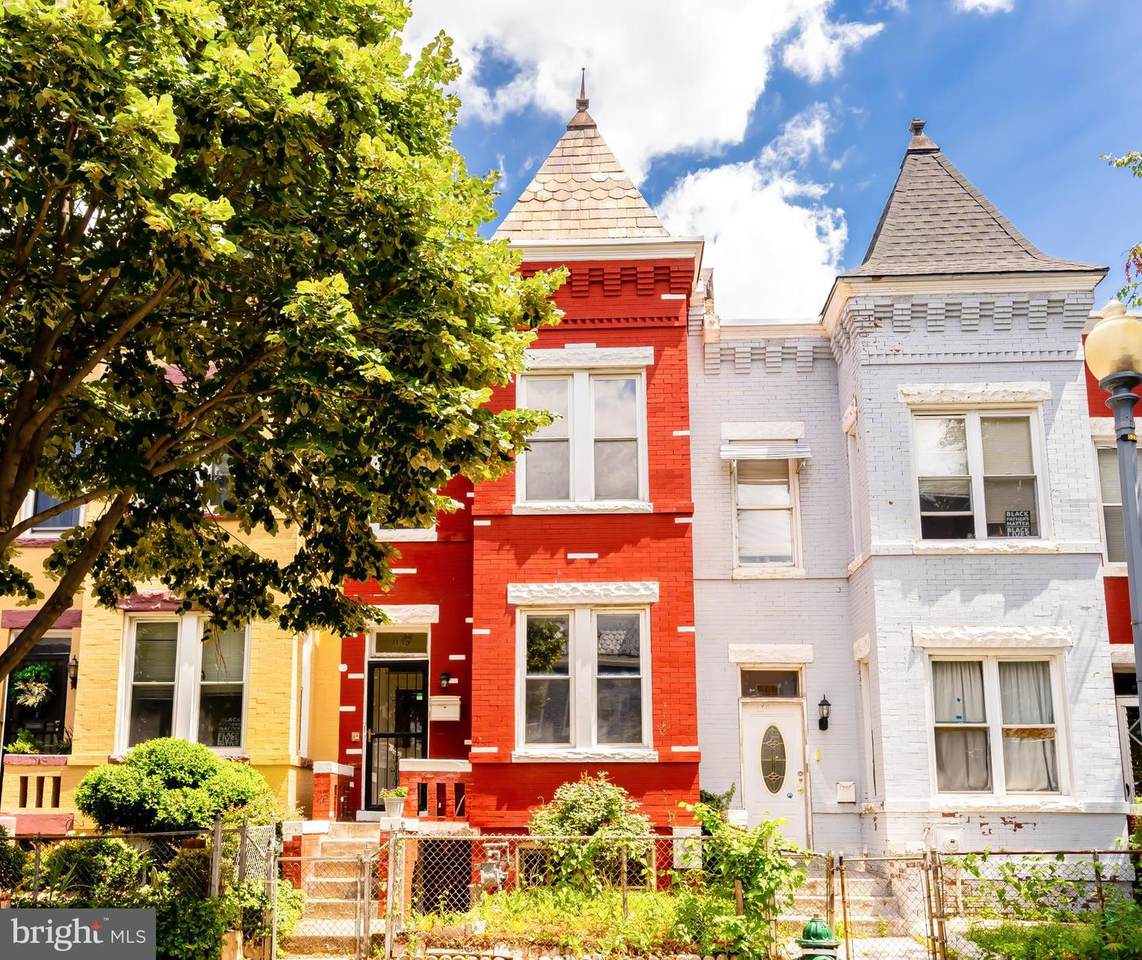 1148 Morse Street - Photo 1