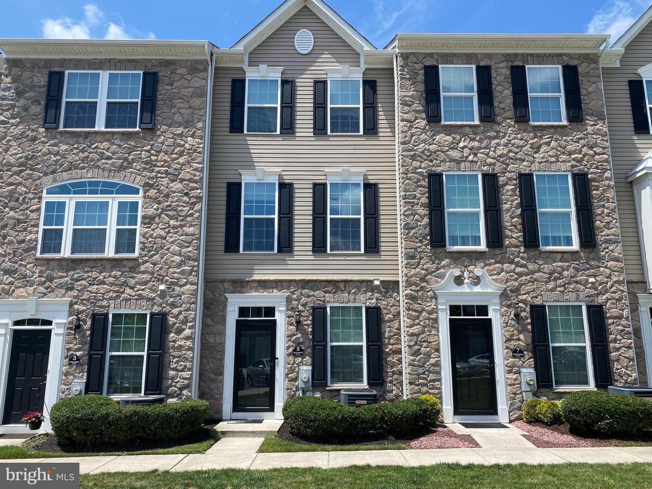 5 Stevens Court - Photo 1