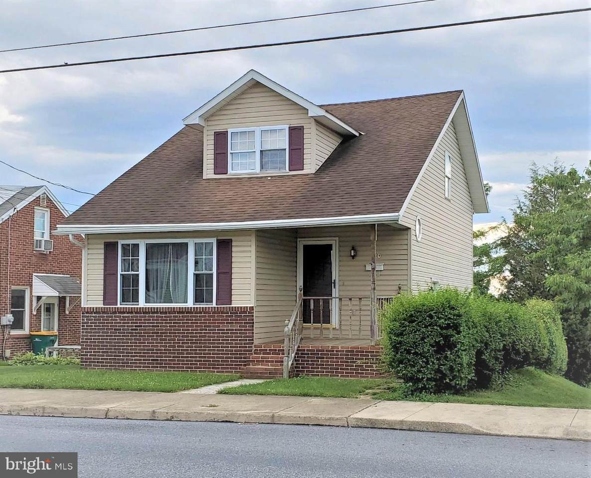 420 Fairview - Photo 1