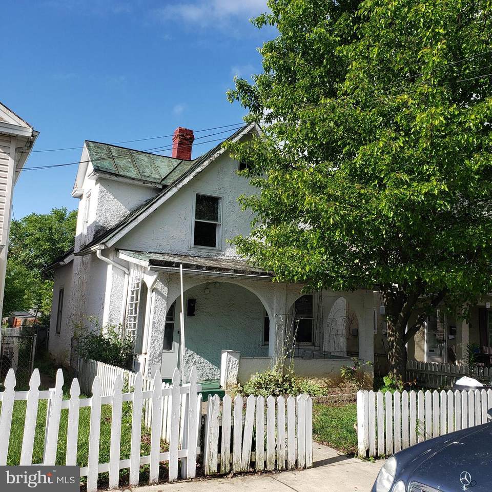 313 Virginia Avenue - Photo 1
