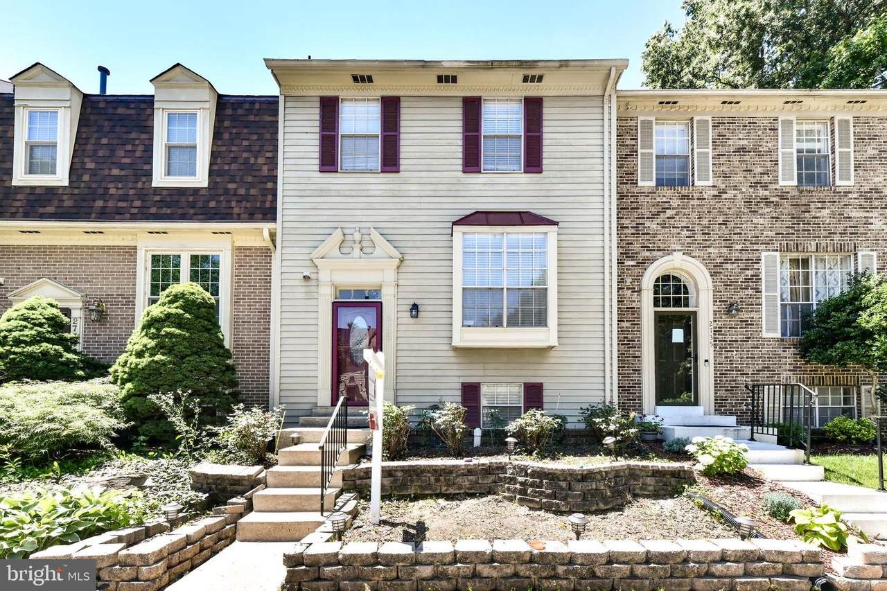 2733 Manorhaven Court - Photo 1