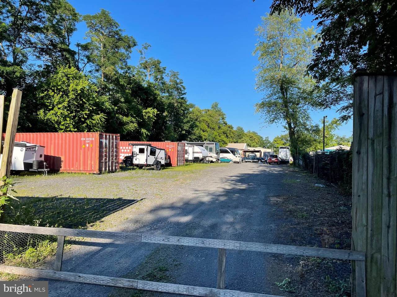 17617 Norris Road - Photo 1