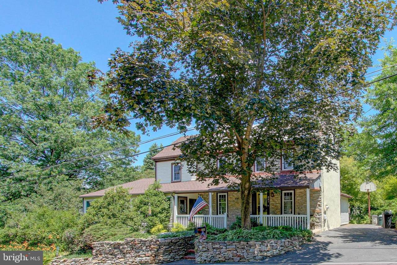 321 Byberry Road - Photo 1