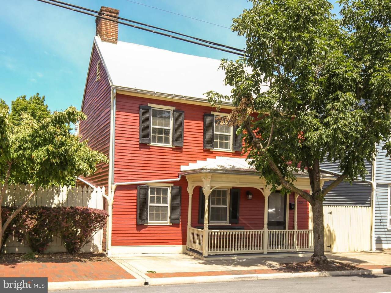213 Cameron Street - Photo 1