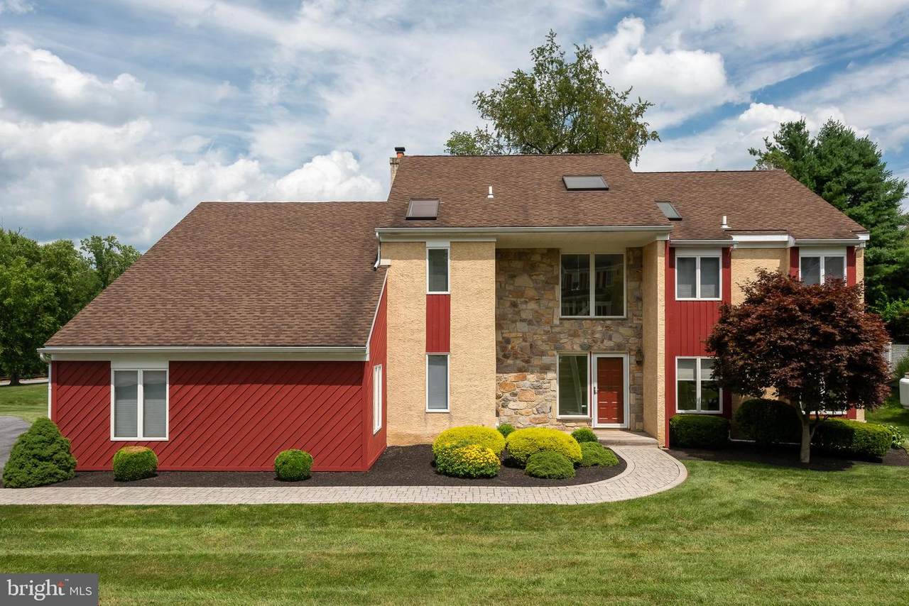 1121 Cotswold Lane - Photo 1